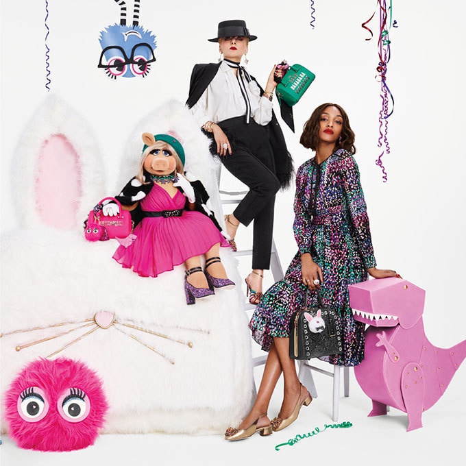 ケイト・スペード ニューヨークからクリスマス向けバッグ、ディズニー「MISS PIGGY」とコラボもコピー ケイト・スペード ニューヨークからクリスマス向けバッグ、ディズニー「MISS PIGGY」とコラボもコピー