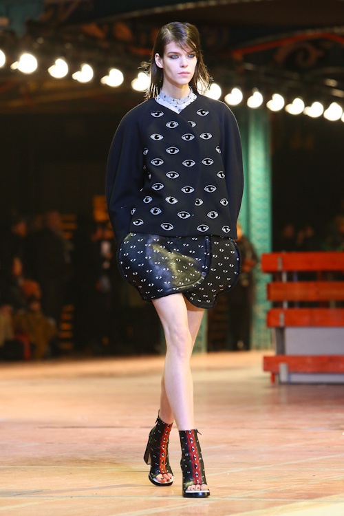 KENZO(ケンゾー) 2013-14年秋冬コレクション - EYEのシンボルを目指す巡礼の旅コピー