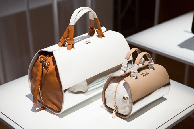 【インタビュー】FURLAの伝統と革新性の秘密 - オーナーが語る、“魂が込められたバッグ”とはコピー