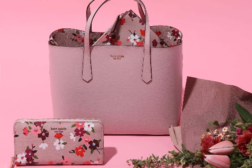 ケイト・スペード、“桜”咲く限定バッグ＆小物「チェリーブロッサム」コレクション