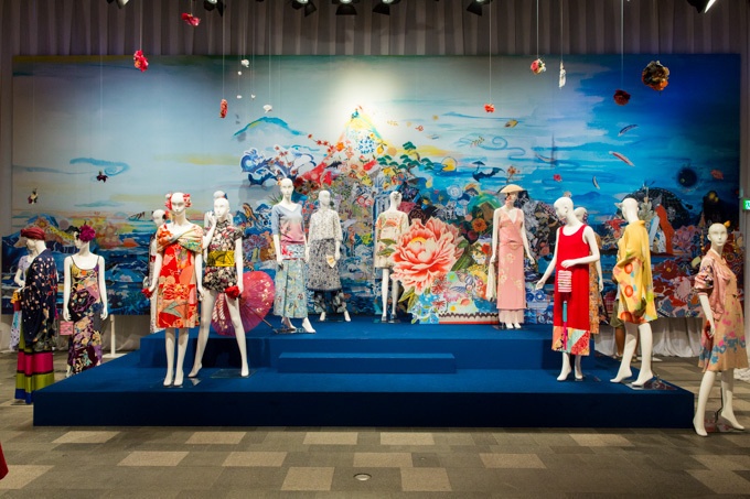 表参道で丸山敬太20周年祭「丸山景観」全集大成展 - ドリカムの衣装など約200点コピー