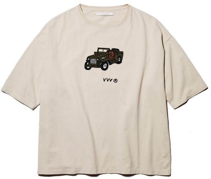 クロ×パリ発「VVV」コラボ、平和へのメッセージを描いたデニムジャケット＆グラフィックTシャツコピー