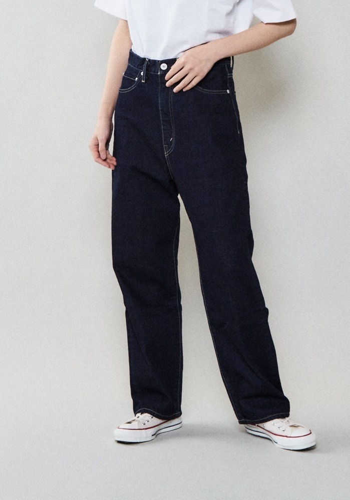 コンバース トウキョウ×KURO“オールスターに合わせるための”別注デニムパンツコピー コンバース トウキョウ×KURO“オールスターに合わせるための”別注デニムパンツコピー