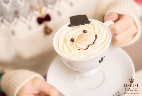 Q-pot CAFE.のクリスマス、アフタヌーンティー&“雪だるま”モチーフのドリンクコピー Q-pot CAFE.のクリスマス、アフタヌーンティー&“雪だるま”モチーフのドリンクコピー