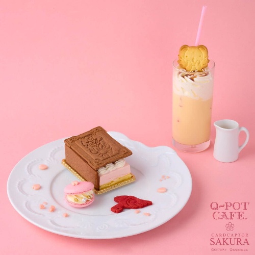 Q-pot CAFE.「カードキャプターさくら」コラボスイーツ“羽&リボン添え”パフェ、クッキー缶もコピー Q-pot CAFE.「カードキャプターさくら」コラボスイーツ“羽&リボン添え”パフェ、クッキー缶もコピー