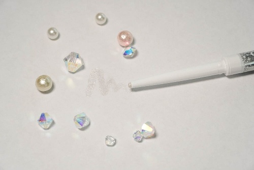 キャンメイク2021年冬コスメ、うるうる瞳を叶える“下まぶた用”極細ラメアイシャドウコピー キャンメイク2021年冬コスメ、うるうる瞳を叶える“下まぶた用”極細ラメアイシャドウコピー