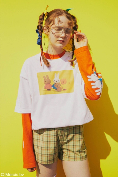 キャンディストリッパー×ミッフィーのカラフルTシャツ、ミッフィーが“ひょっこり顔を出す”靴下もコピー キャンディストリッパー×ミッフィーのカラフルTシャツ、ミッフィーが“ひょっこり顔を出す”靴下もコピー