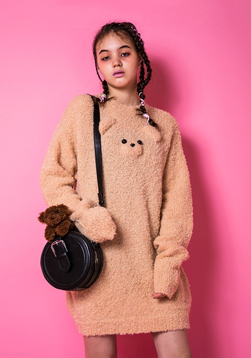 キャンディストリッパーから「テディベア」モチーフのニット＆ワンピース、クマがのったショルダーバッグもコピー