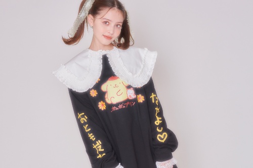 キャンディストリッパー×「ポムポムプリン」“なかよし”手描き風フォントTシャツ＆ソックスなど