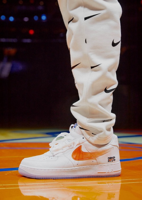 KITH×ナイキ×NBA「ニューヨーク・ニックス」グラデスウッシュの「エア フォース 1」スニーカーコピー