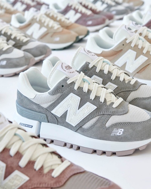 KITH×ニューバランスの新作スニーカー「RC 1300」“KITH”モノグラム入りのNロゴコピー KITH×ニューバランスの新作スニーカー「RC 1300」“KITH”モノグラム入りのNロゴコピー