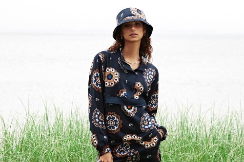 KITH22年サマー、ビルケンシュトックとのサンダルや”花柄＆タイル模様”シャツ