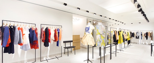 CARVEN(カルヴェン)が香港にアジア初のストアをオープンコピー
