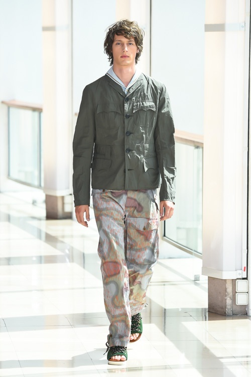 カラー(kolor) 2016年春夏メンズコレクション - 戦争に行けない戦闘服コピー