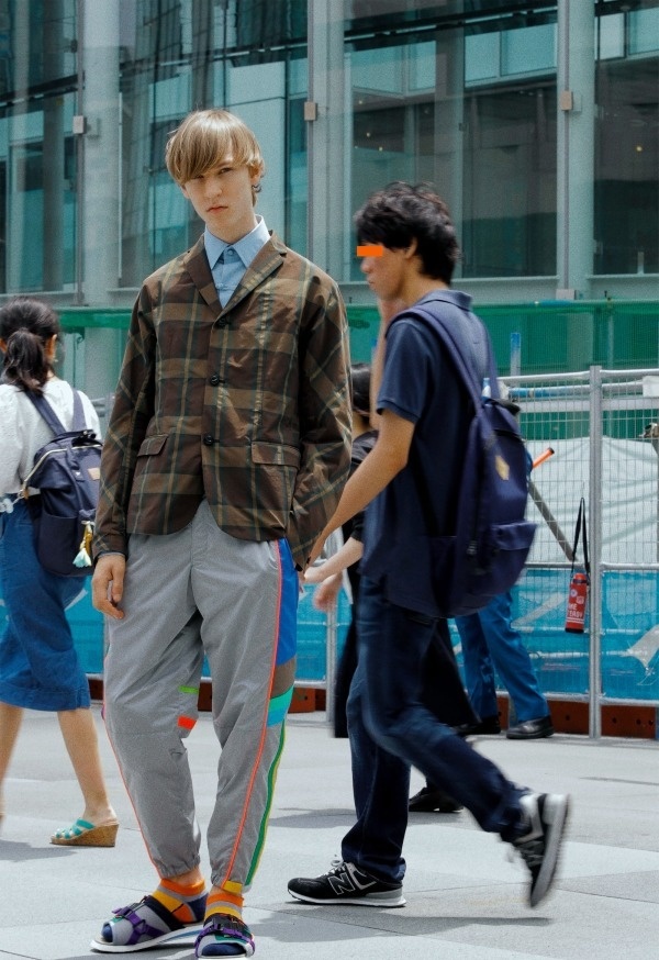 カラー 2019年春夏コレクション - スポーツフレーバーを“ピリリと効かせた”ハイブリッドコピー カラー 2019年春夏コレクション - スポーツフレーバーを“ピリリと効かせた”ハイブリッドコピー