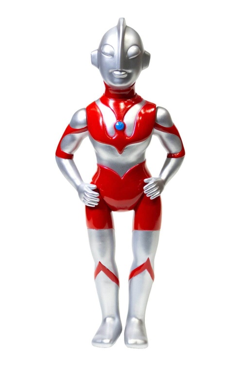 カラー×ウルトラマンのコラボ、限定色のソフビ人形や“スペシウム光線”プリントTシャツなどコピー カラー×ウルトラマンのコラボ、限定色のソフビ人形や“スペシウム光線”プリントTシャツなどコピー