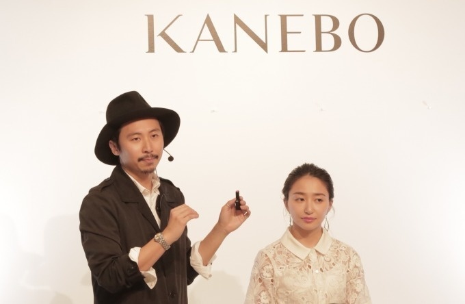 “クボメイク”の久保雄司が18年春夏トレンドメイクを予想 - 広範囲チーク&質感出しリップが流行!?コピー “クボメイク”の久保雄司が18年春夏トレンドメイクを予想 - 広範囲チーク&質感出しリップが流行!?コピー