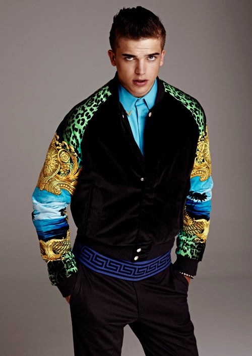 11月19日発売の「VERSACE for H&M」ヴィジュアルがついに公開！コピー