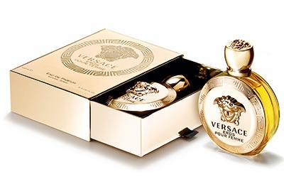 ヴェルサーチから新作フレグランス「エロス ファム」登場 - フローラルやムスクで情熱、欲望の香りを