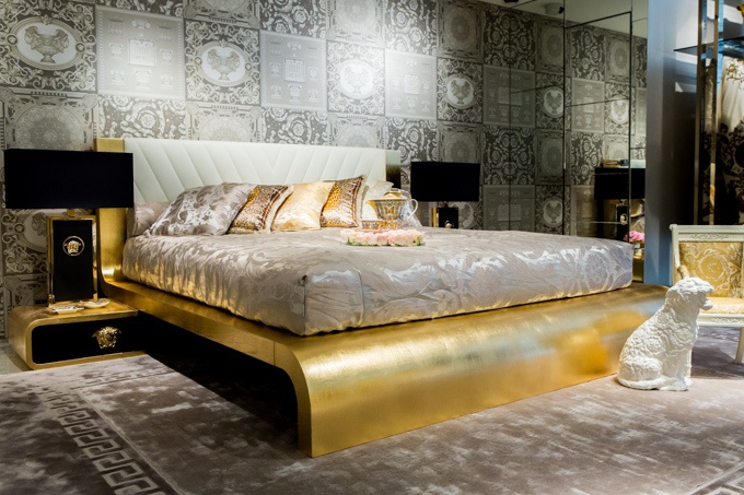 ヴェルサーチ、日本初「VERSACE HOME」を銀座にオープン - 家具、インテリア雑貨などコピー