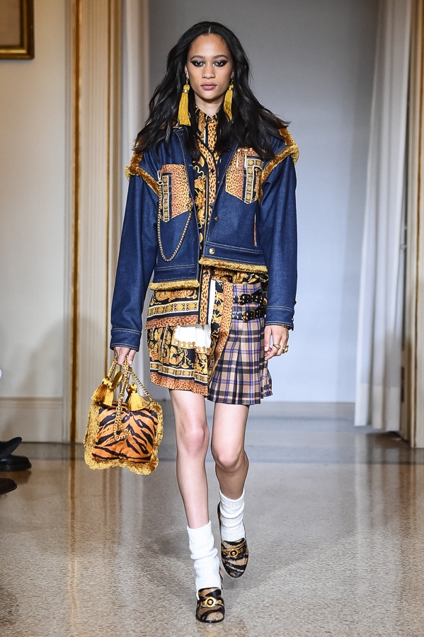 ヴェルサーチ2018年秋冬メンズコレクション - 心温まる、豪華絢爛な原点回帰コピー ヴェルサーチ2018年秋冬メンズコレクション - 心温まる、豪華絢爛な原点回帰コピー