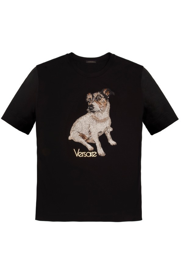 ヴェルサーチ 2018年の干支「戌」モチーフのTシャツやウォレット、デザイナーの愛犬をモチーフにコピー