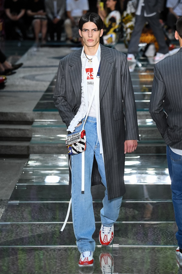 ヴェルサーチ 2019年春夏メンズコレクション - ファッションの贅沢な楽しみ方コピー ヴェルサーチ 2019年春夏メンズコレクション - ファッションの贅沢な楽しみ方コピー