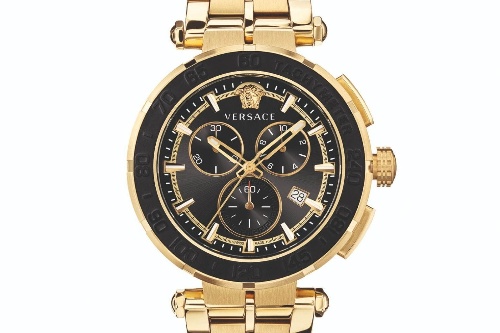 ヴェルサーチェ“文字盤が光る”新作メンズ腕時計「グレカ クロノ ウォッチ」メデューサアイコンを配して