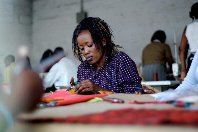 ヴィヴィアン・ウエストウッドの「Ethical Fashion Africa Project」第2弾バッグが発売コピー