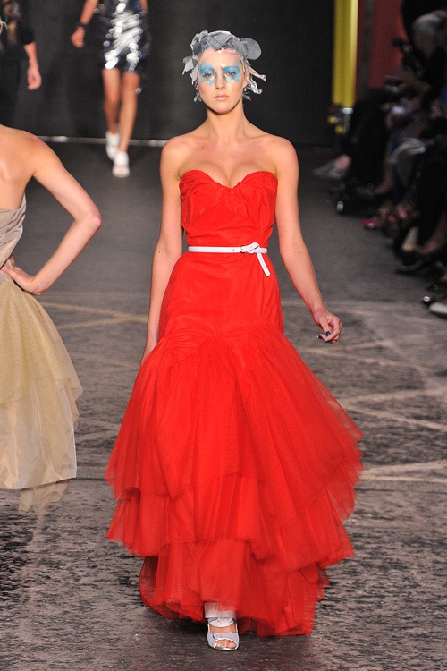 シックでゴージャスに決めるパンキッシュスタイル - ヴィヴィアン・ウェストウッド レッドレーベル(Vivienne Westwood Red Label)2012年春夏コレクションコピー