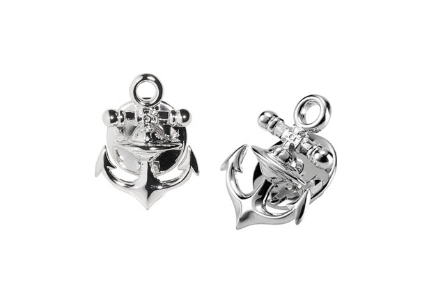 ヴィヴィアン・ウエストウッド マンが仙台にオープン - アクセサリー「Jack Pin」が限定発売コピー