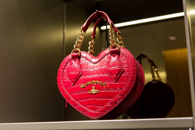 ヴィヴィアン・ウエストウッドがギンザ シックスに新店舗オープン - フルコレクションを展開コピー