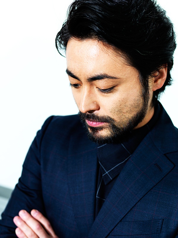 山田孝之にインタビュー”楽しさとストレス両方あるから俳優を続けられる”コピー 山田孝之にインタビュー”楽しさとストレス両方あるから俳優を続けられる”コピー