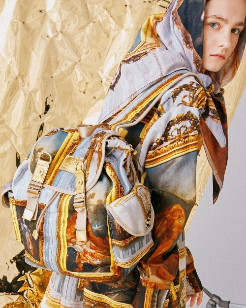 ヴィヴィアン・ウエストウッド「ウォレス・コレクション」美術館の絵画柄シリーズ、ラフォーレ原宿限定でコピー ヴィヴィアン・ウエストウッド「ウォレス・コレクション」美術館の絵画柄シリーズ、ラフォーレ原宿限定でコピー