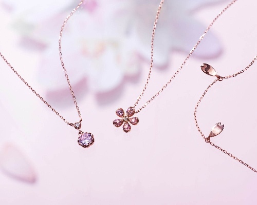 ヴァンドーム青山から“桜&ミモザ&ブルースター”が咲く春ジュエリーコピー ヴァンドーム青山から“桜&ミモザ&ブルースター”が咲く春ジュエリーコピー