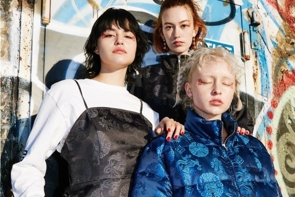 XLARGE×X-girl×オープニングセレモニー、チャイナ風ジャカードサテンのジャケットなど