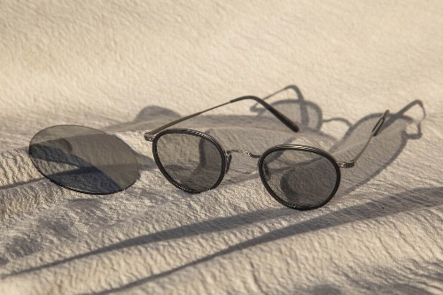 オリバーピープルズ“レンズ＆フレーム”をカスタムできるアイウェア、東京の新旗艦店で先行発売