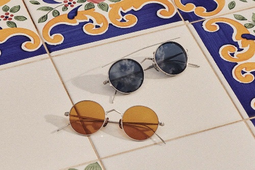 オリバーピープルズ「タクミシリーズ」新アイウェア、建築家ジオ・ポンティ着想のサングラス