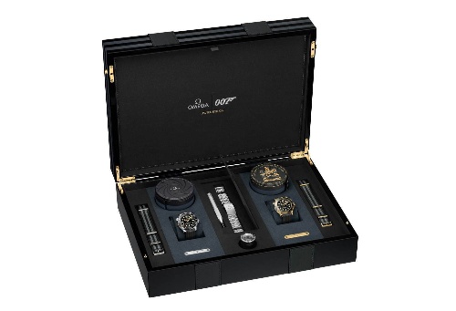 オメガ「007」ジェームズ・ボンドをイメージした腕時計＆グローブ・トロッターのスーツケースをセットに