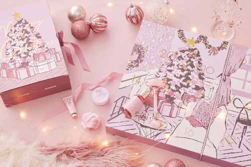 フランフラン22年クリスマス限定アドベントカレンダー、人気ボディケアやビューティ製品たっぷり