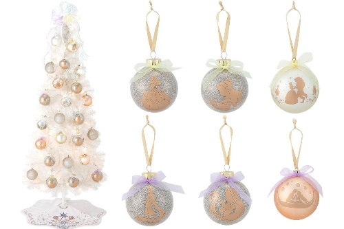 フランフランからディズニープリンセスの限定クリスマスツリー、名場面オーナメントを飾り付けてコピー