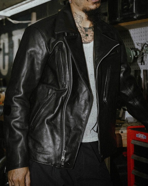エンジニアド ガーメンツ×ショットのライダースジャケット、パーツを省略したダブル＆シングルジャケットコピー