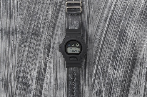 エンダースキーマ×G-SHOCKの腕時計第3弾、ブライドルレザーを用いた“オールブラック”仕様